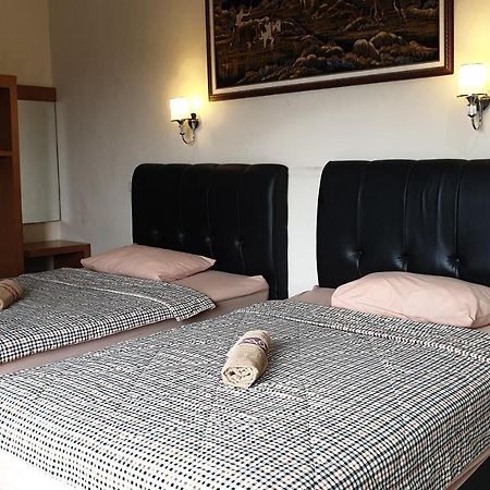 Agung Inn Yogyakarta Extérieur photo