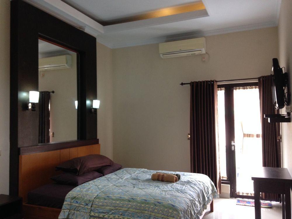 Agung Inn Yogyakarta Extérieur photo